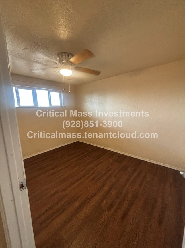 Photo - 1221 W 2nd St