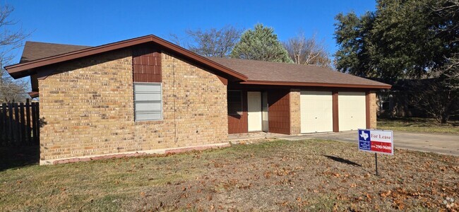 Building Photo - 1711 Godman St Rental