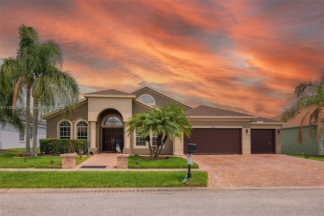 Building Photo - 10327 Meadow Crossing Dr Rental