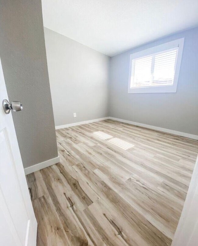 Photo - 584-586 Stuart Duplex Unit 584  1