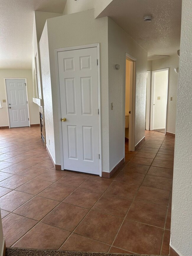 Photo - Beautiful 3 bedroom Home