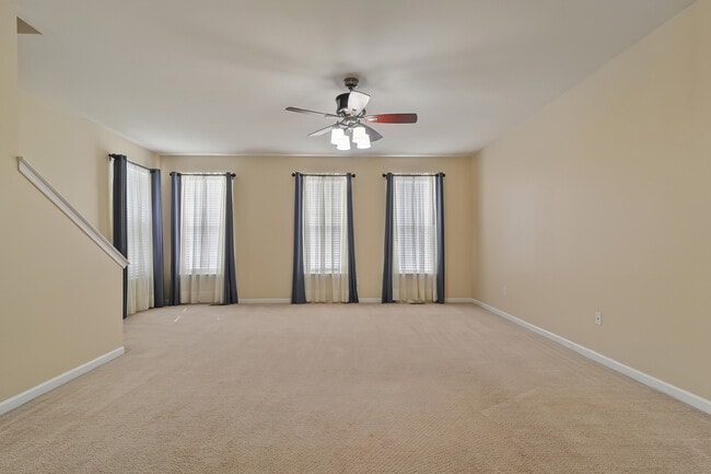 Photo - 231 Tidbury Crossing