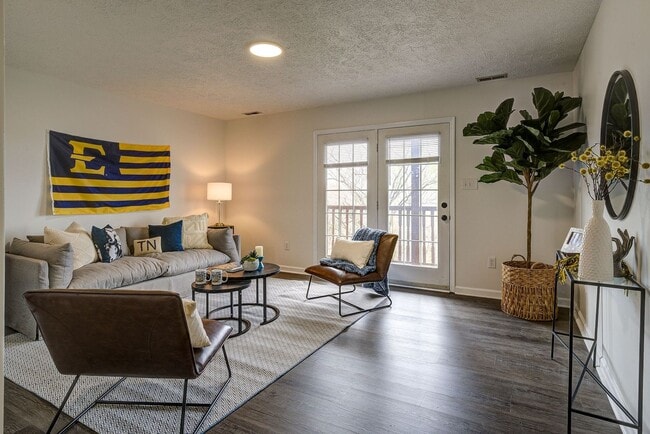 Photo - College Heights