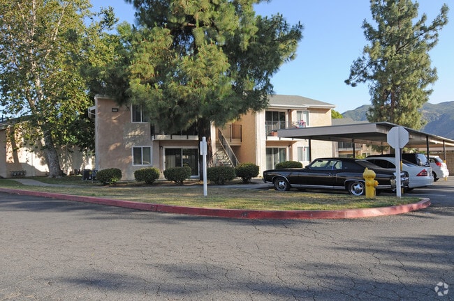 Photo - Lakeview Apartments