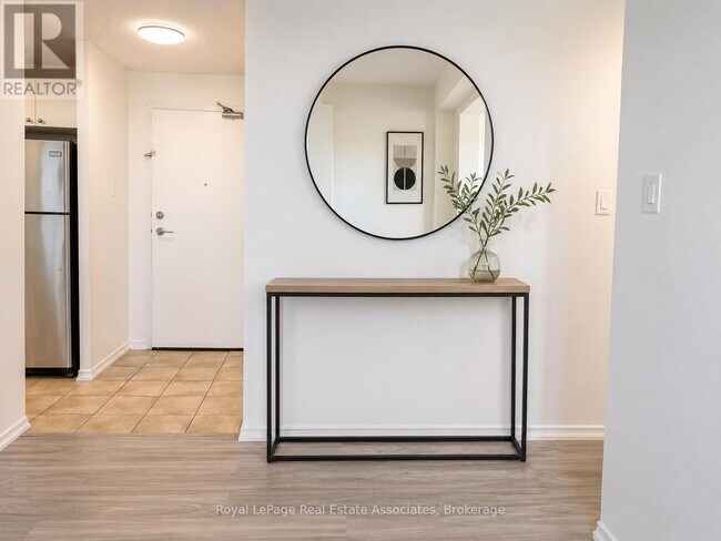 Photo - 2900 Battleford Rd Unit 1008