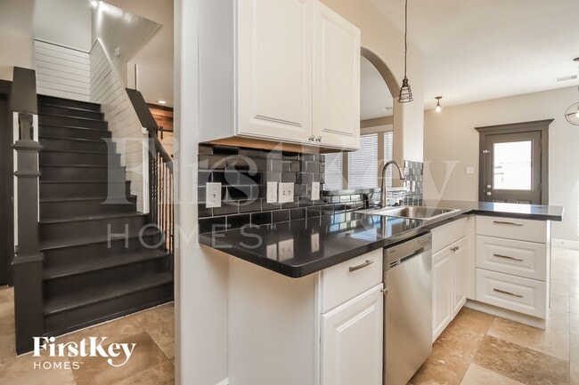 Photo - 8306 White Willow Ln