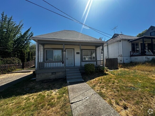 Building Photo - 3 bedroom 1 bath house