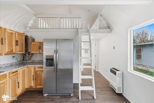 Photo - 52176 Merrill Ave