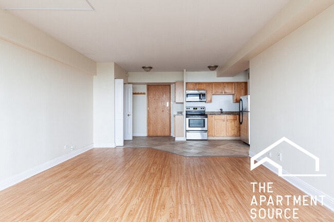 Photo - 4180 N Marine Dr Unit 507