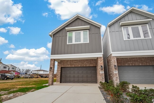 Photo - 1504 Hussion St