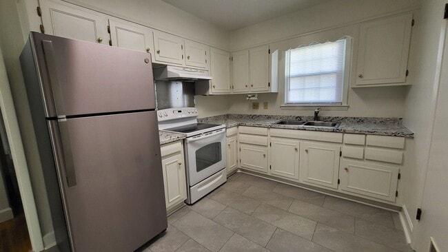 Photo - 3 Bedroom, 1 Bathroom Brick Ranch-Style Home