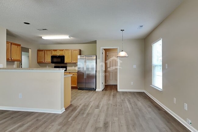 Photo - 5013 Springdale Dr