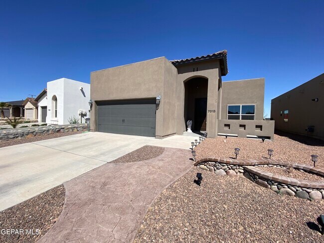 Photo - 7013 Long Meadow Dr