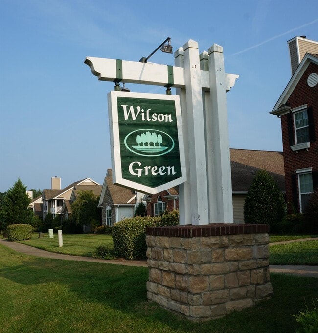 Photo - 169 Dundee Dr