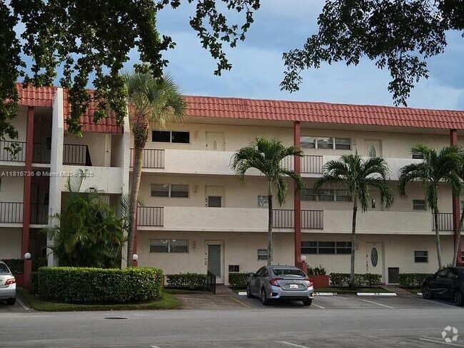 Building Photo - 9820 S Hollybrook Lake Dr Unit 205 Rental