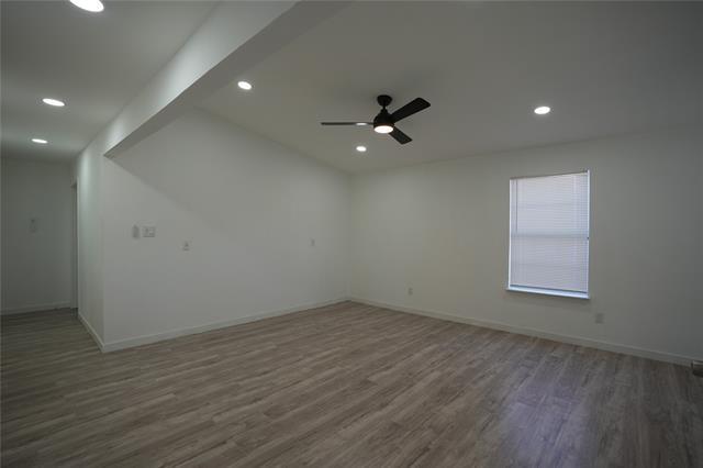 Photo - 4535 Parry Ave