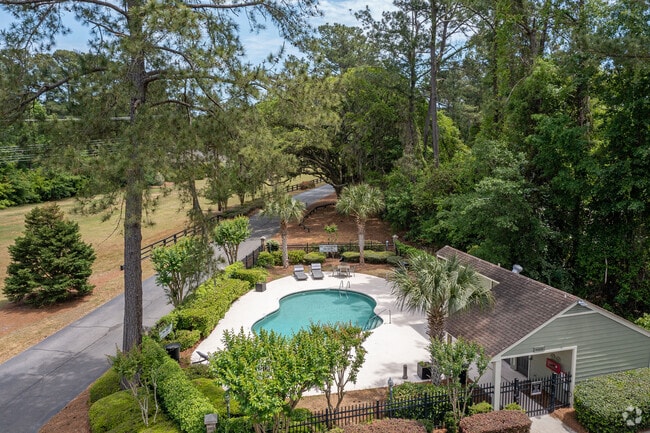 Resort-Style Swimming Pool