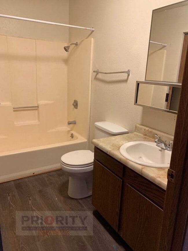 Photo - 532 Oregon Ave Unidad 2