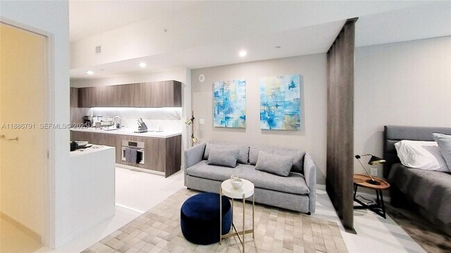 Building Photo - 851 NE 1st Ave Unit 301