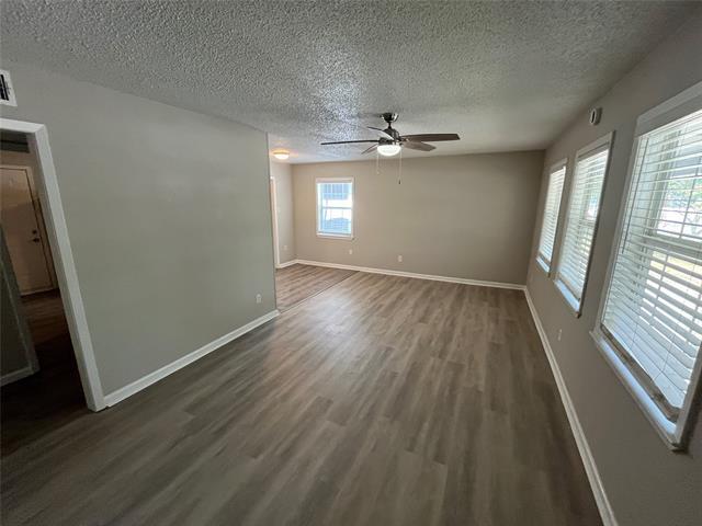 10415 Sylvia Dr