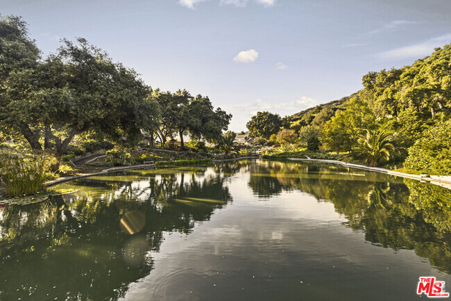 Building Photo - 3100 Mandeville Canyon Rd Rental