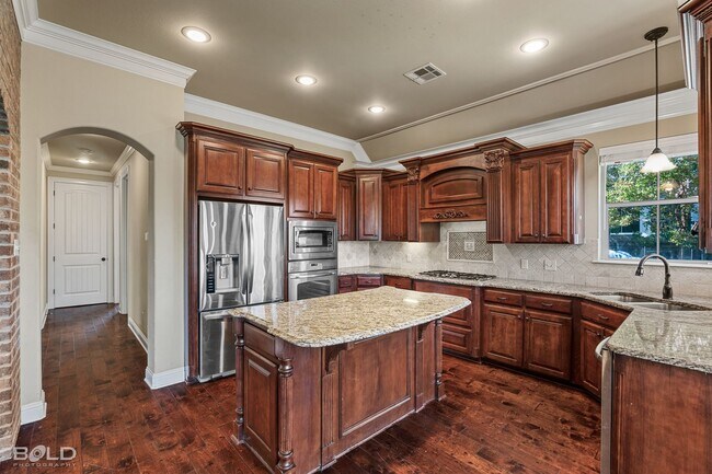 Photo - 214 Danielle Drive