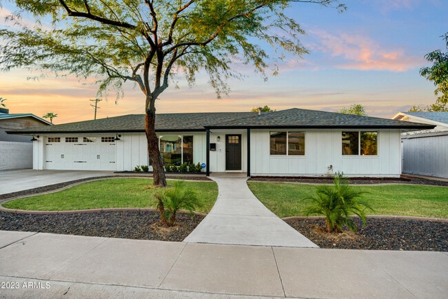 Photo - 6816 E Vernon Ave