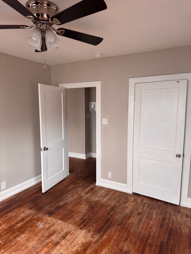 Photo - Call Heather about the move in special on this 2 bedroom house.