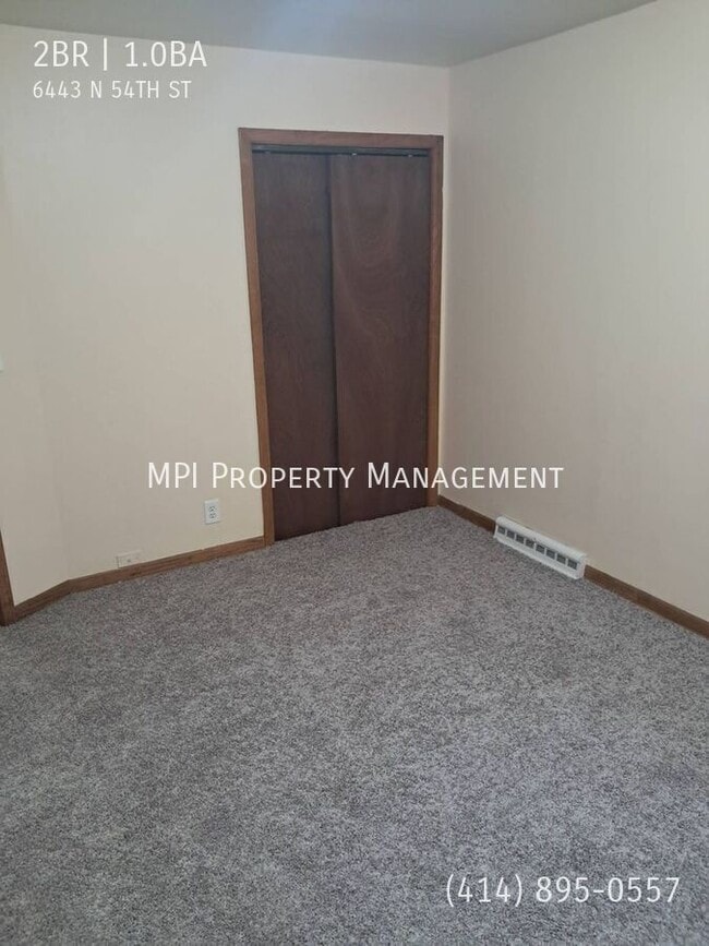 Photo - 6443 N 54th St