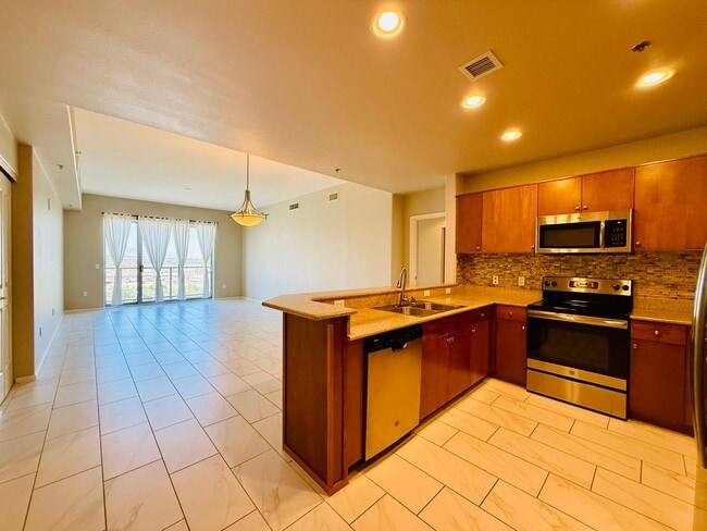 Photo - Modern High-Rise Condo-Near LV Strip, Alle...