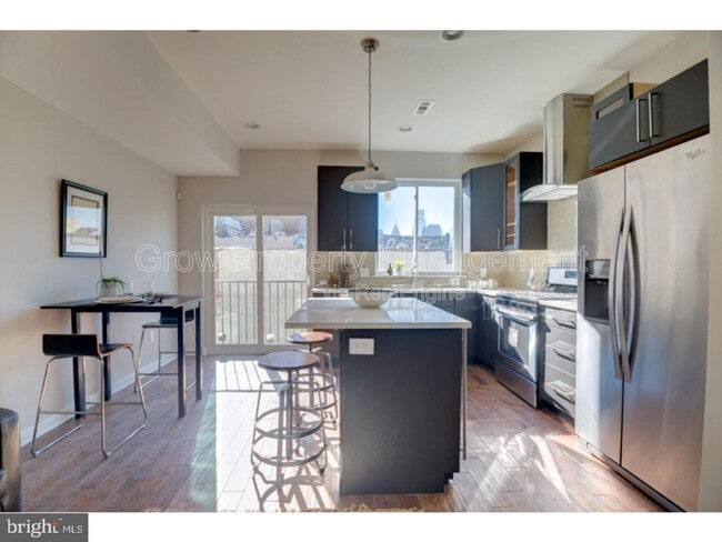 Photo - 1416 Parrish St Unit 2