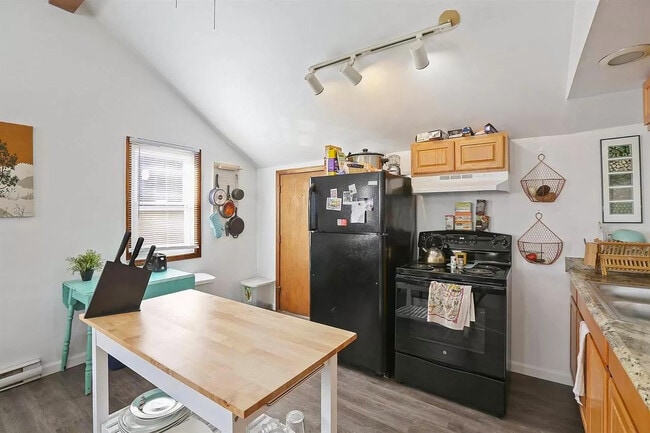 Photo - 219 N Prospect Rd