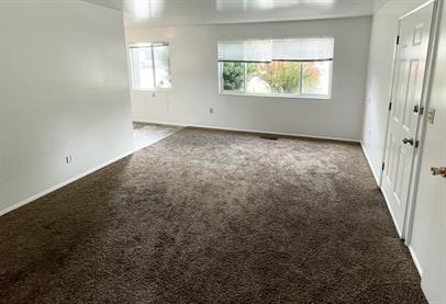 Photo - 549 Stringham Ave