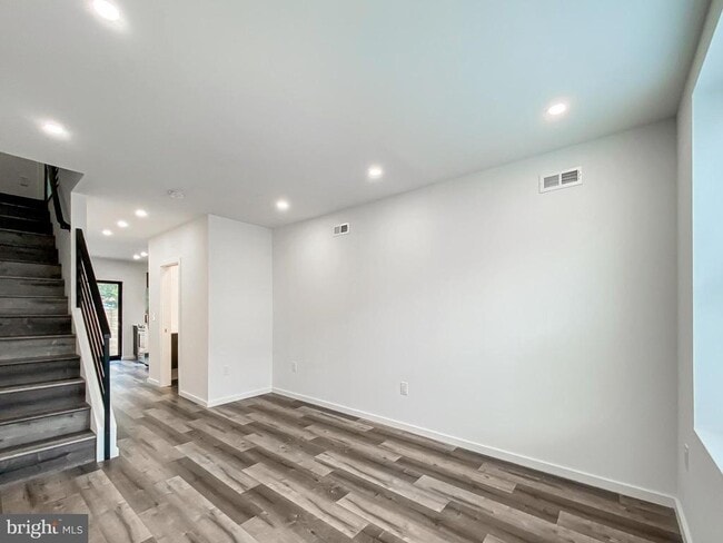 Photo - 2027 N 5th St