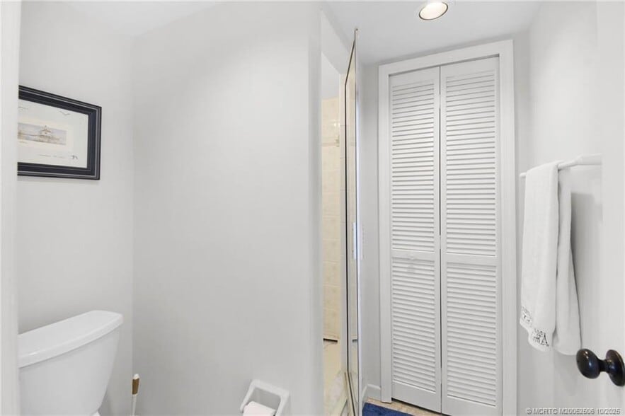 10044 S Ocean Dr