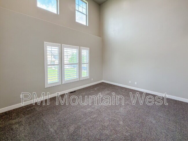 Photo - 1424 S Mountain View Ct