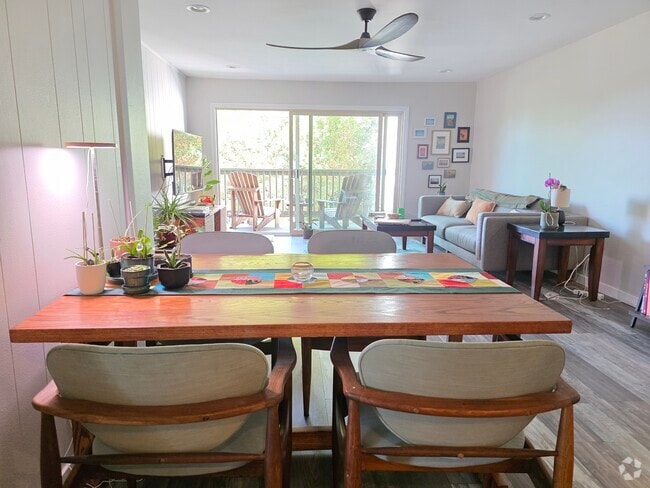 Building Photo - 4444 W Point Loma Blvd Rental