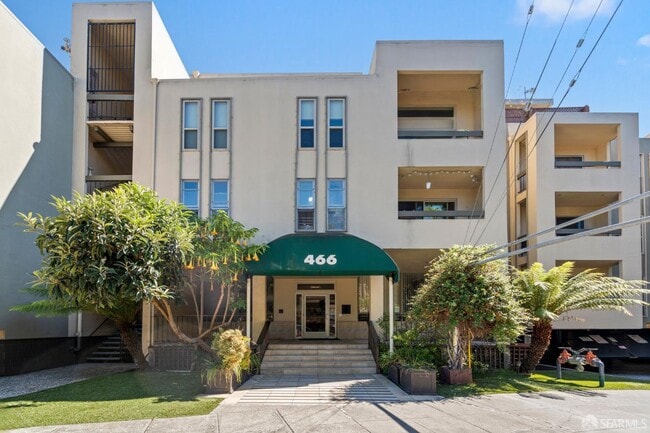 Photo - 466 Crescent St Townhome