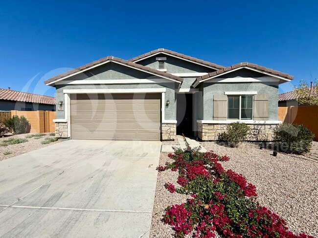 Building Photo - 724 E Ruby Dr