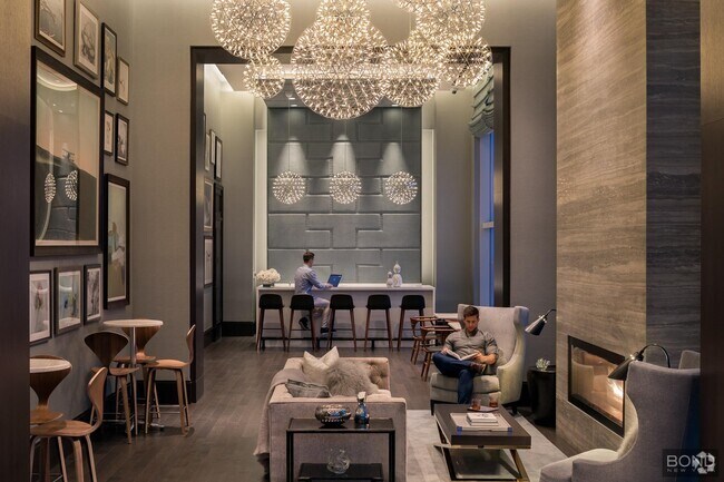 Building Photo - 555 Tenth Avenue Unit 19E Rental