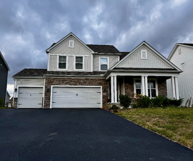 Photo - 731 Holbrook Dr