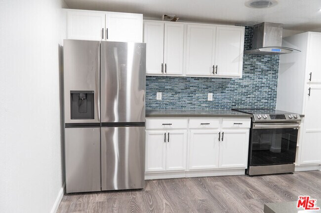 Building Photo - 346 Laveta Terrace Rental