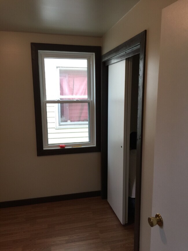 Photo - 128 W Water St