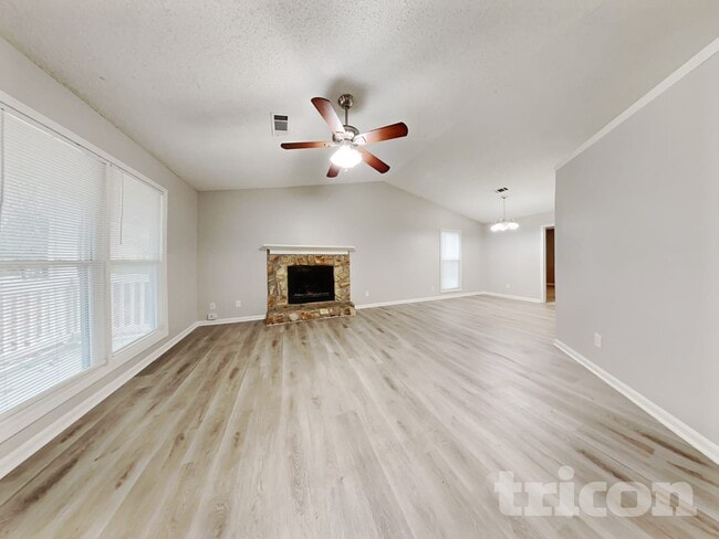 Photo - 3071 Morris Ln