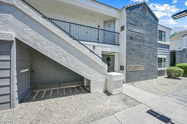 Photo - 3065 N 67th Ave Unidad Apt 227