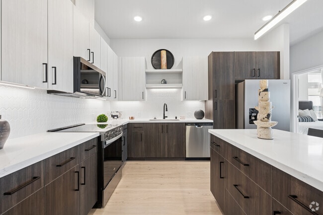 B3 - 2BR, 2BA - 1,187SF - Kitchen