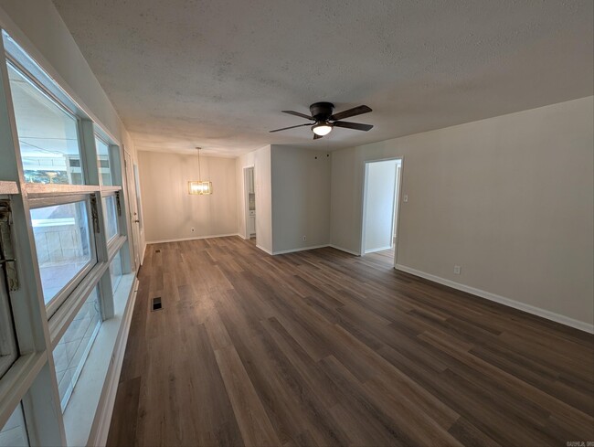 Photo - 7700 Harmon Dr