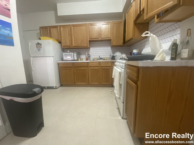 Photo - 1788 Beacon St Unit 1A