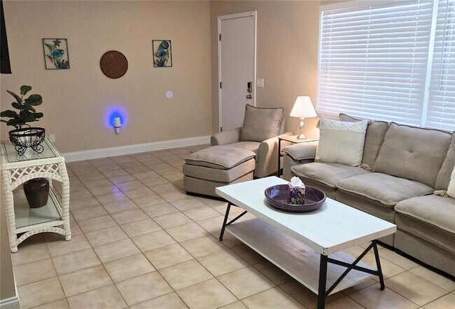 Photo - 170 Argus Rd