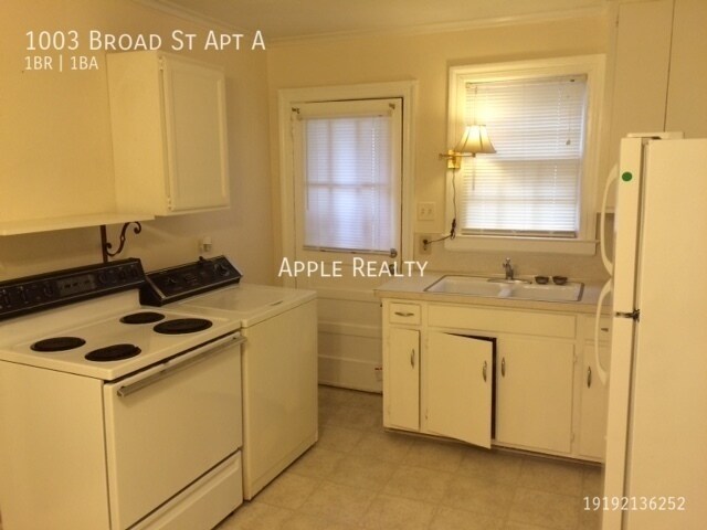 Photo - 1003 Broad St Casa